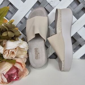 Munro Y2K Style Slides Size 6.5